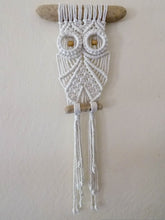 Load image into Gallery viewer, Macrame Owl Light Wood
