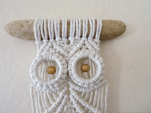 Load image into Gallery viewer, Macrame Owl Light Wood
